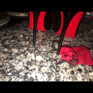 Christian Louboutin patent 120